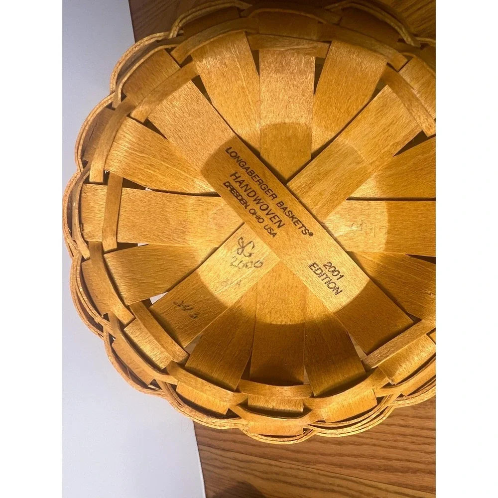 Longaberger 2001 Edition Small Gathering Basket Handwoven Ohio USA Easter Decor